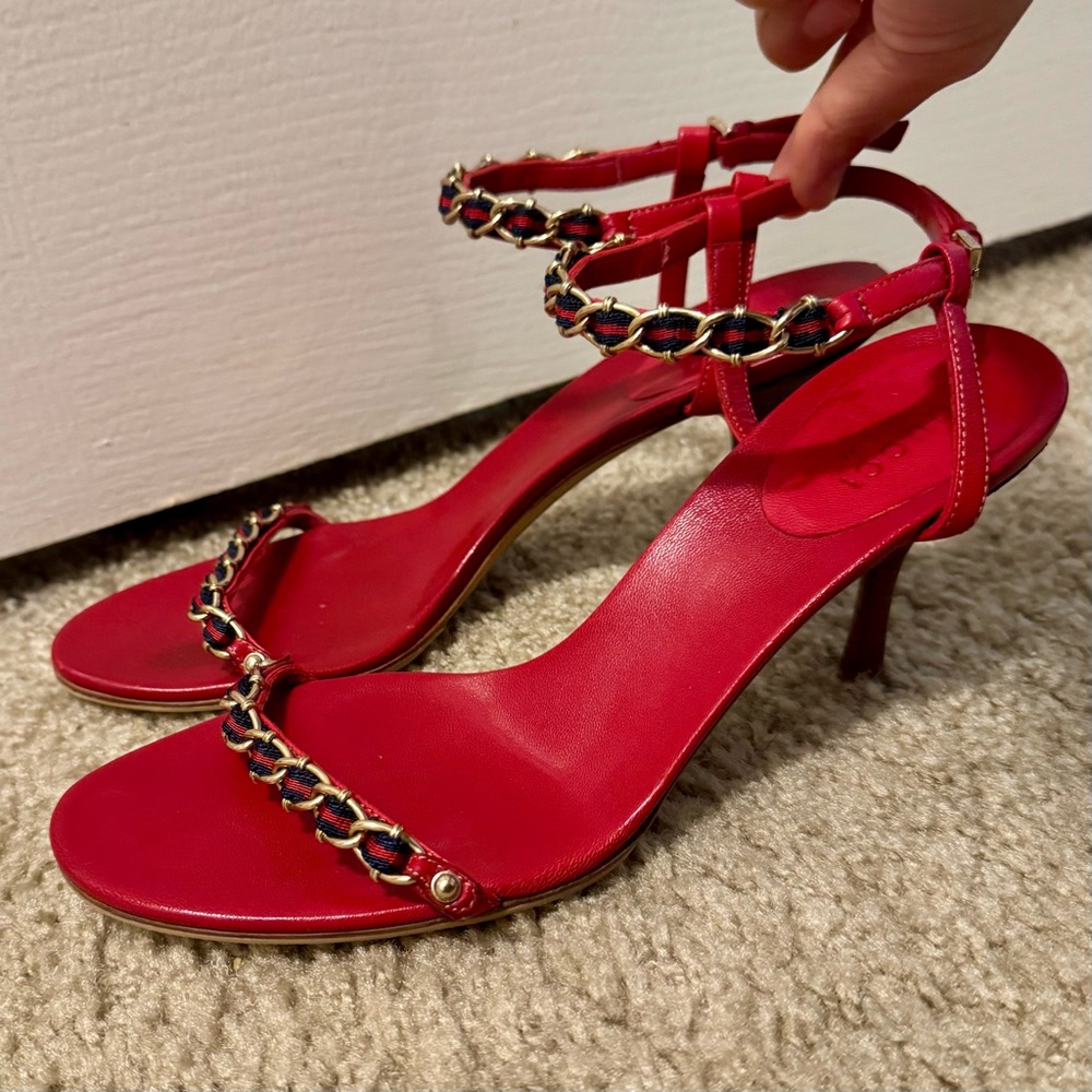 Authentic Gucci Chain Heels Red size 7